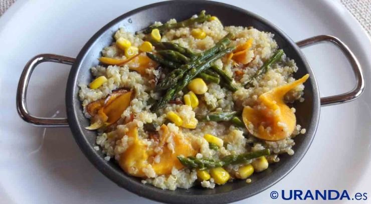 Receta vegana de risotto de quinoa con calabaza y espárragos - recetas de quinoa o quinua - recetas vegetarianas y vegamas