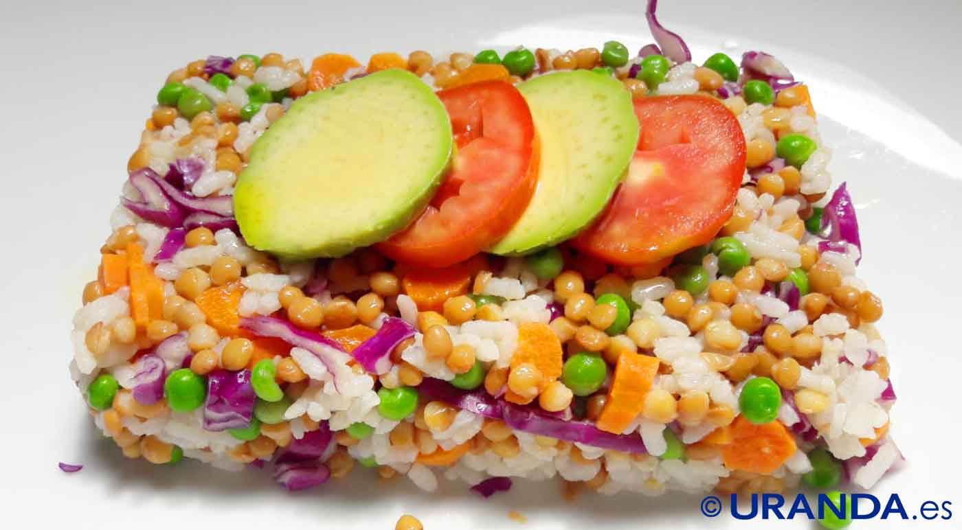 Receta de ensalada de lentejas y arroz - recetas veganas de ensaladas  de legumbres